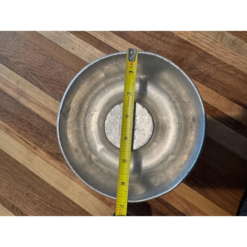Jello Mold Alluminum Vintage 6.5in Round‎ Desert Dish